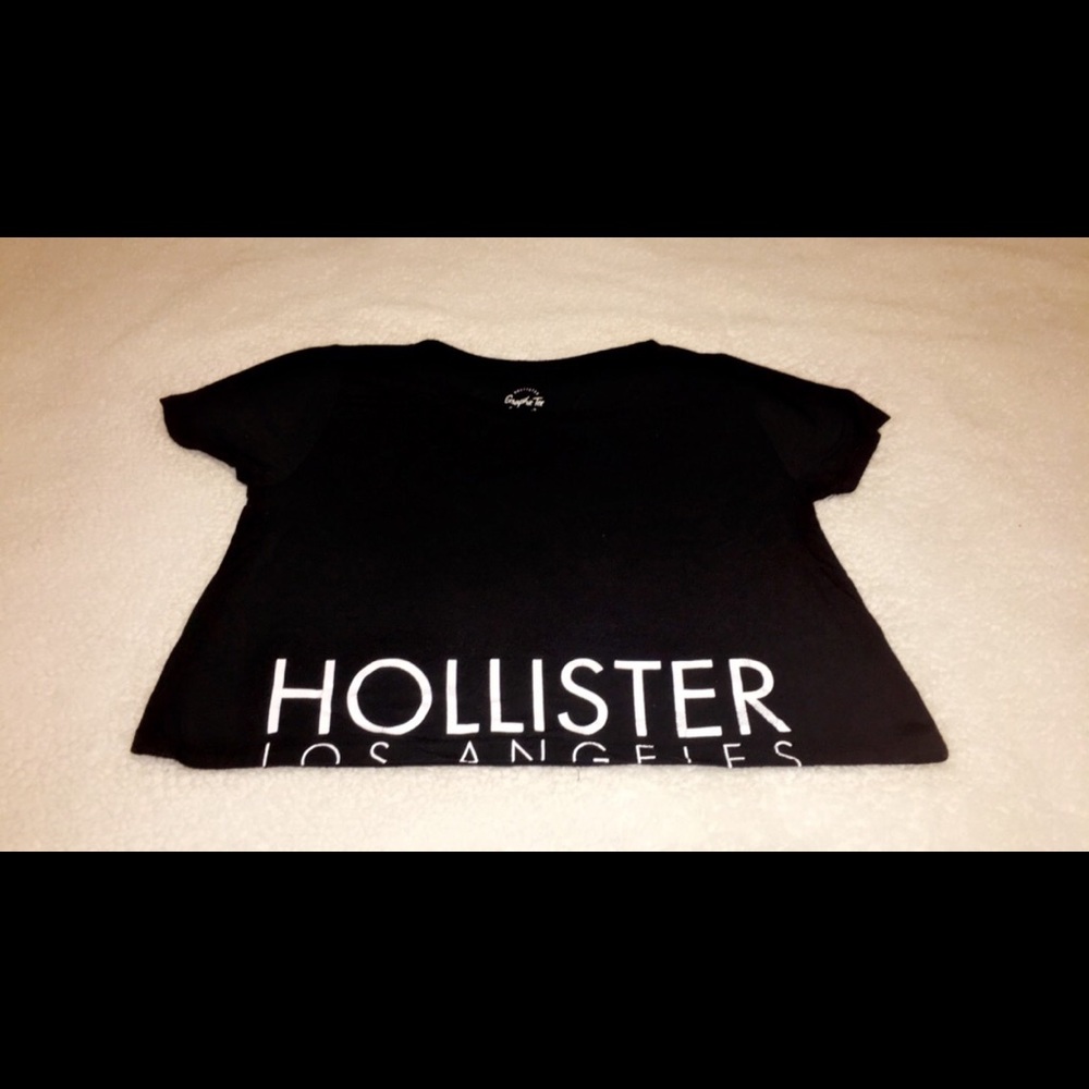 Hollister Graphic Tee
